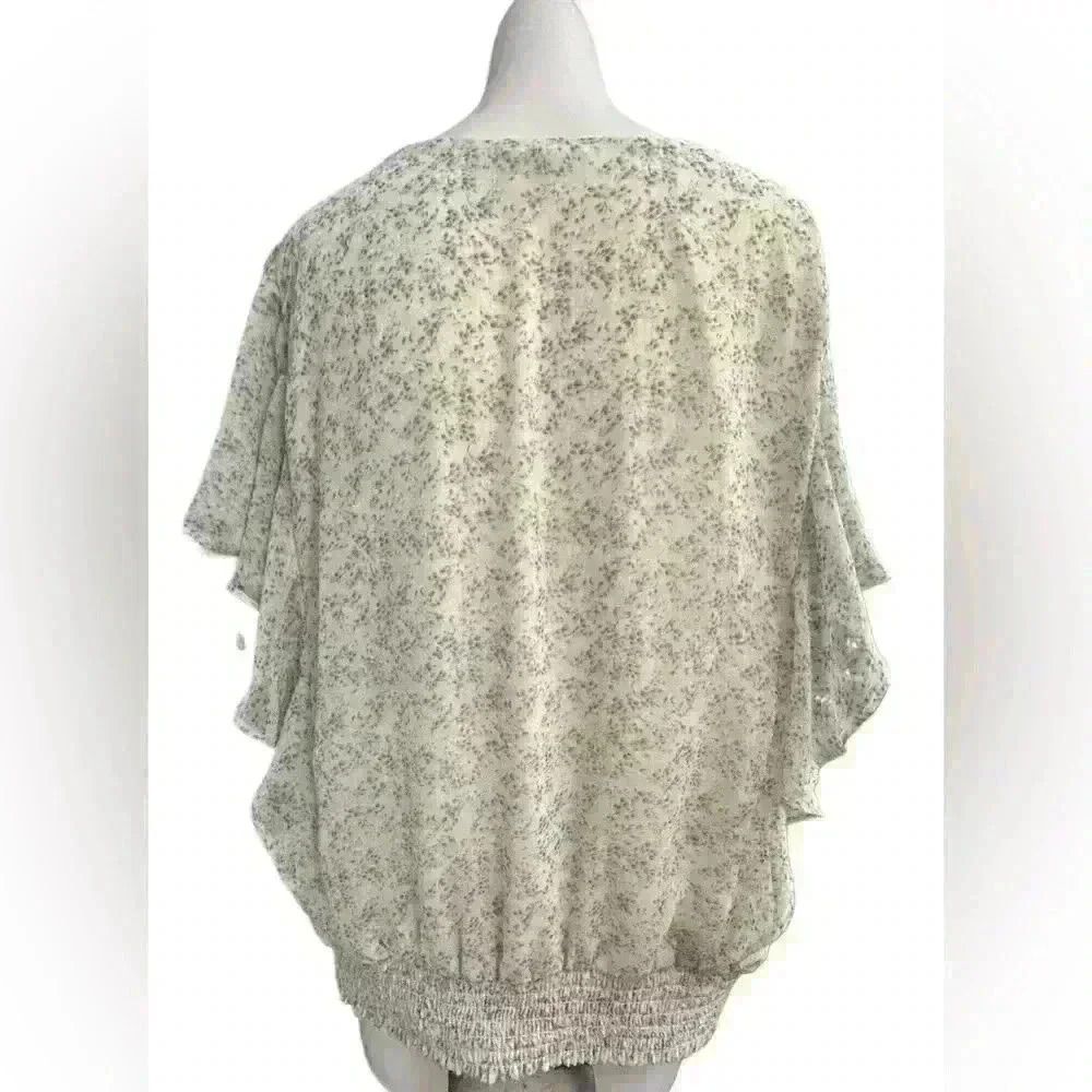 2X Faux Wrap blouse with tie waist - Picture 4 of 8